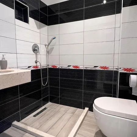 Riviera ホテル ドゥラス